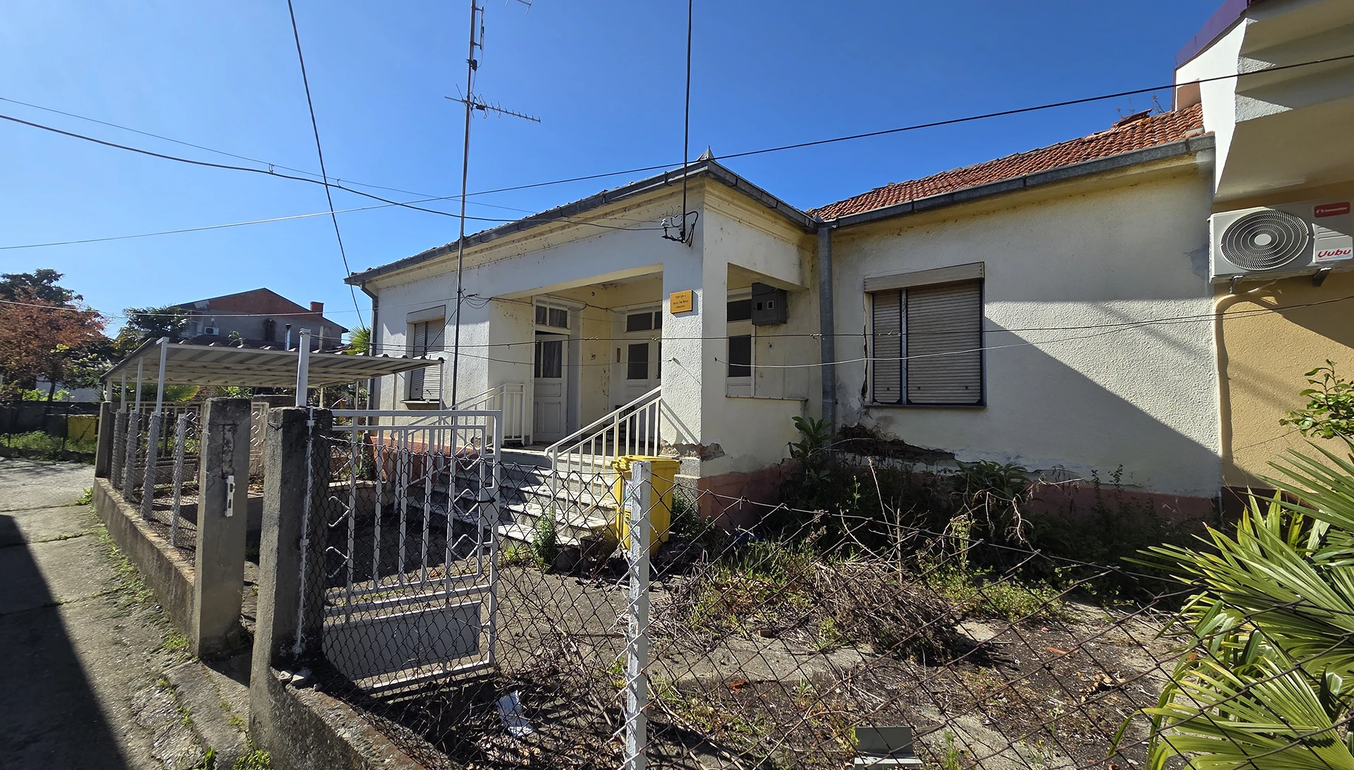 House with a yard in Gevgelija